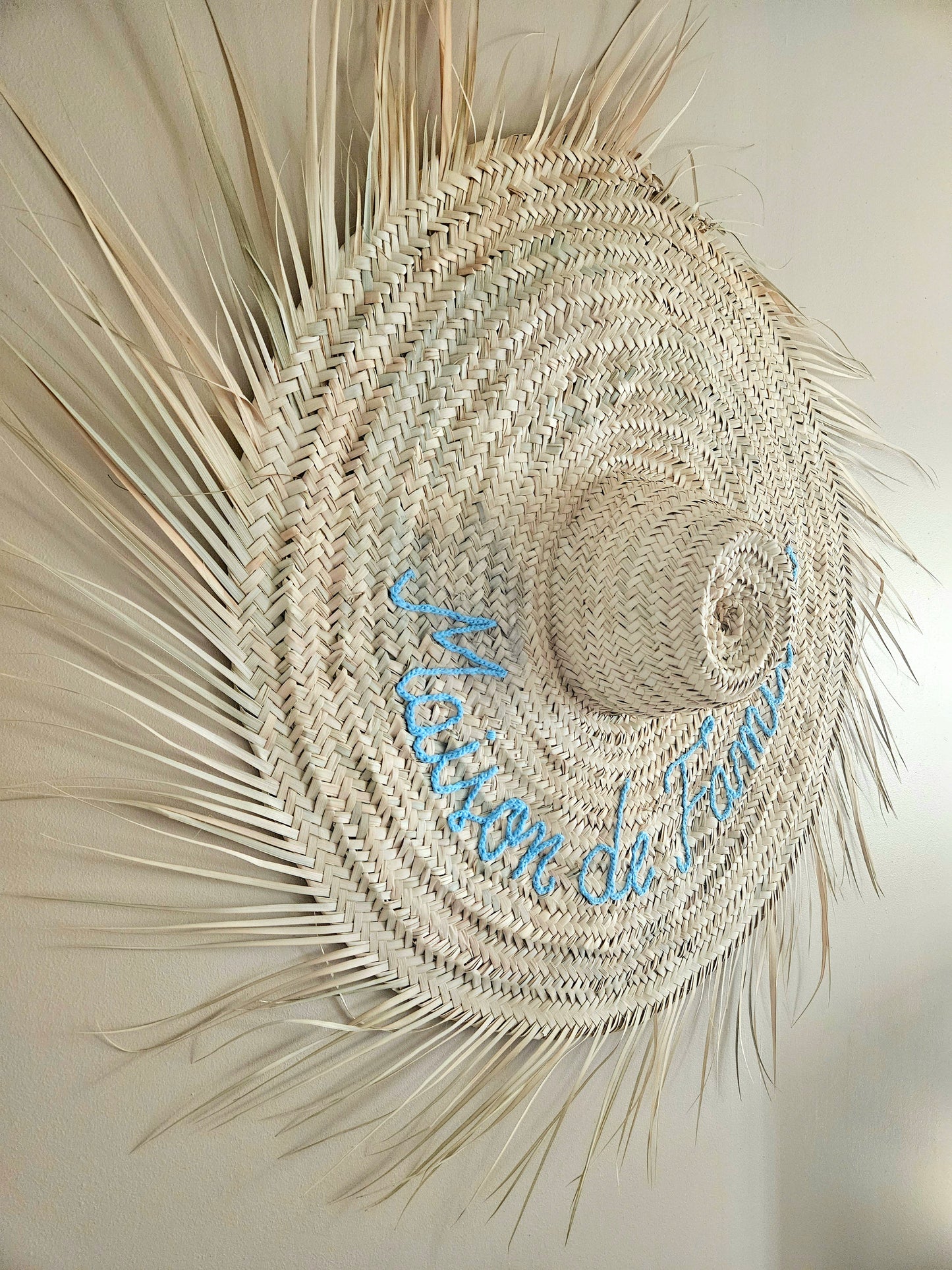 Chapeau de paille décoration murale - Chapeau marocain à franges