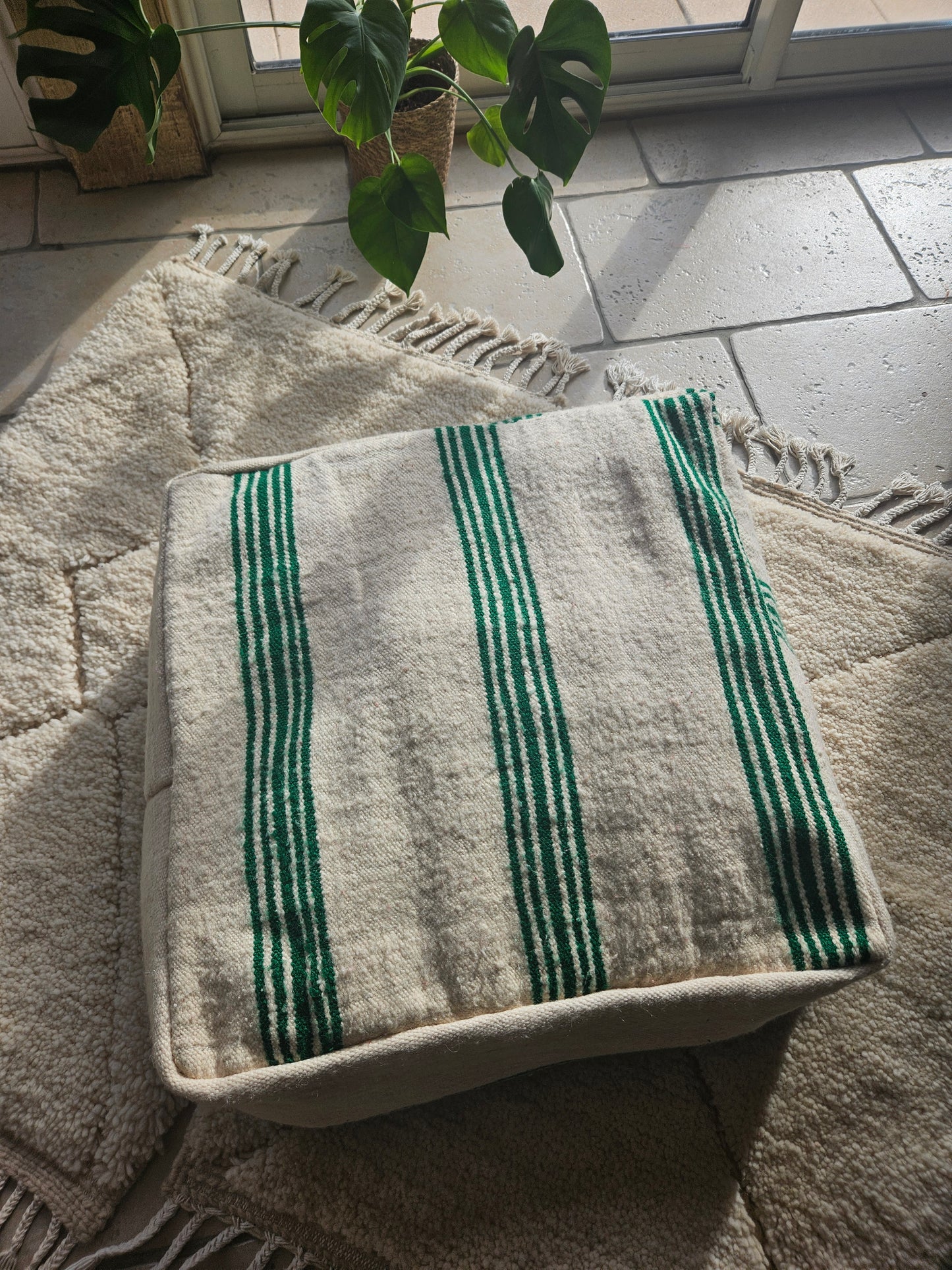 Magnifique pouf berbère rayures vert & blanc, housse de pouf vert, pouf marocain terrasse