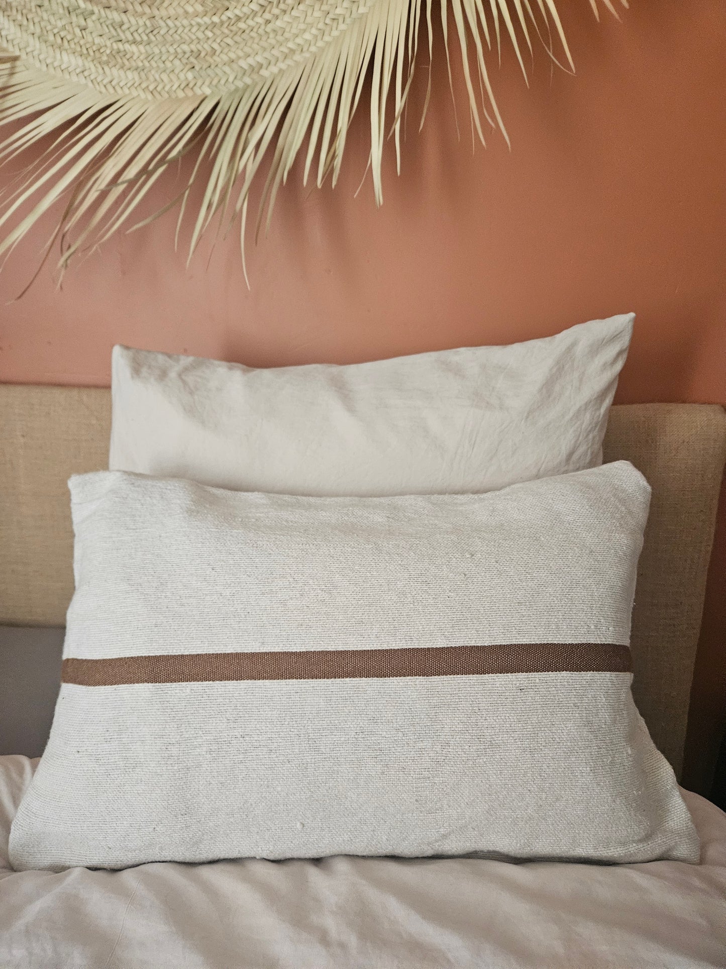 Housse de coussin en coton tissé à la main liseré coloré, Coussin berbère, Housse de coussin coton tendance