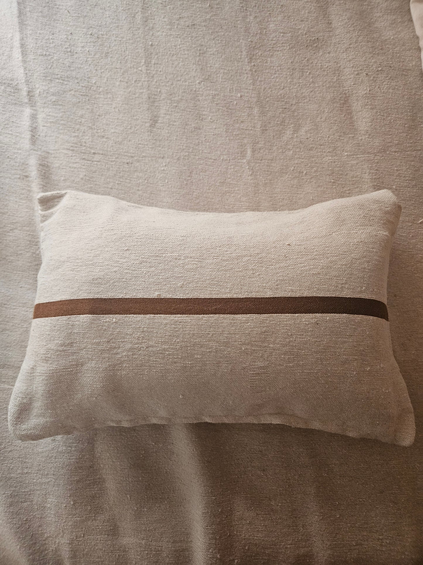 Housse de coussin en coton tissé à la main liseré coloré, Coussin berbère, Housse de coussin coton tendance
