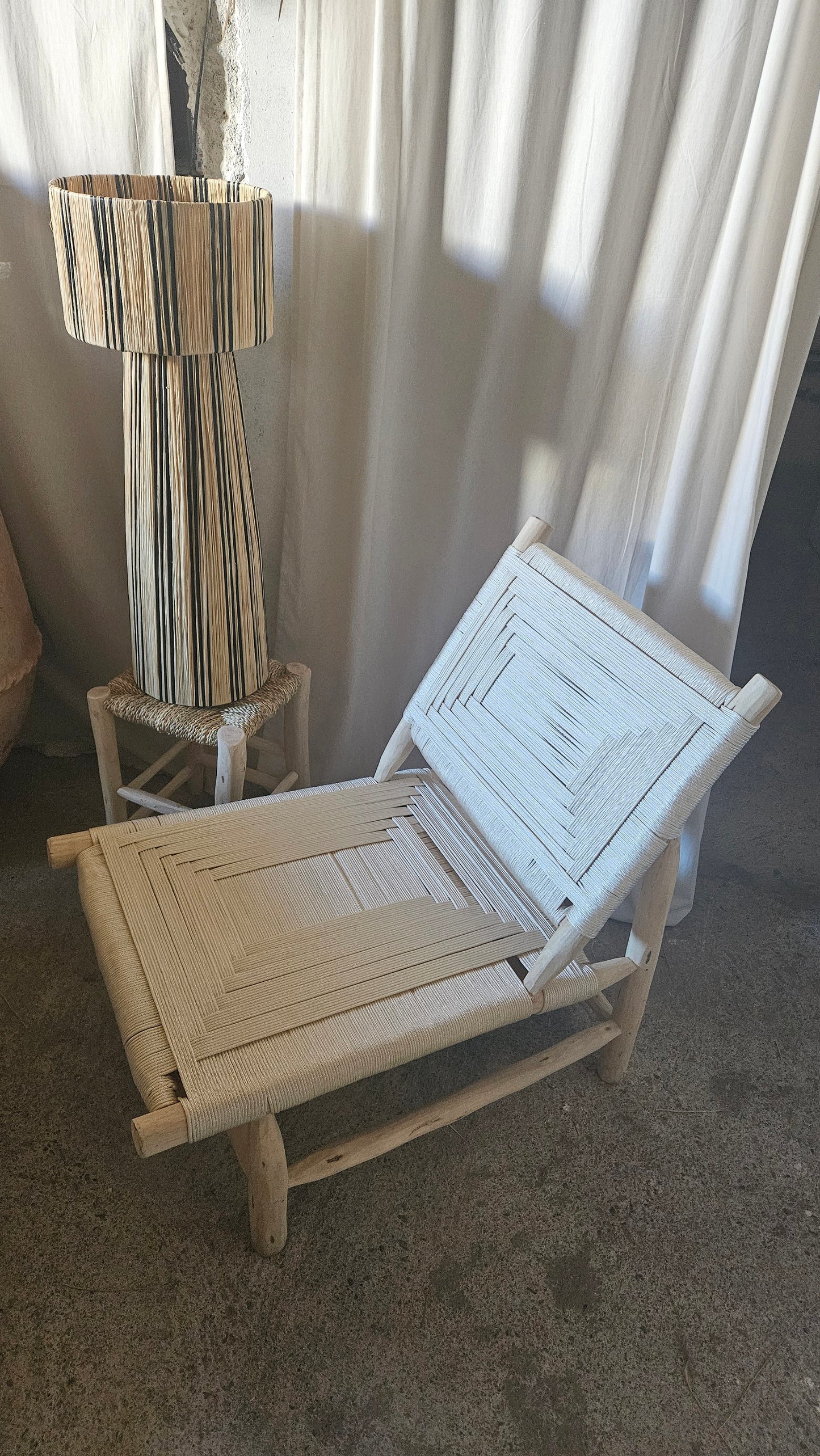 Fauteuil 3D en corde de nylon blanche et bois d'eucalyptus - Fauteuil marocain naturel