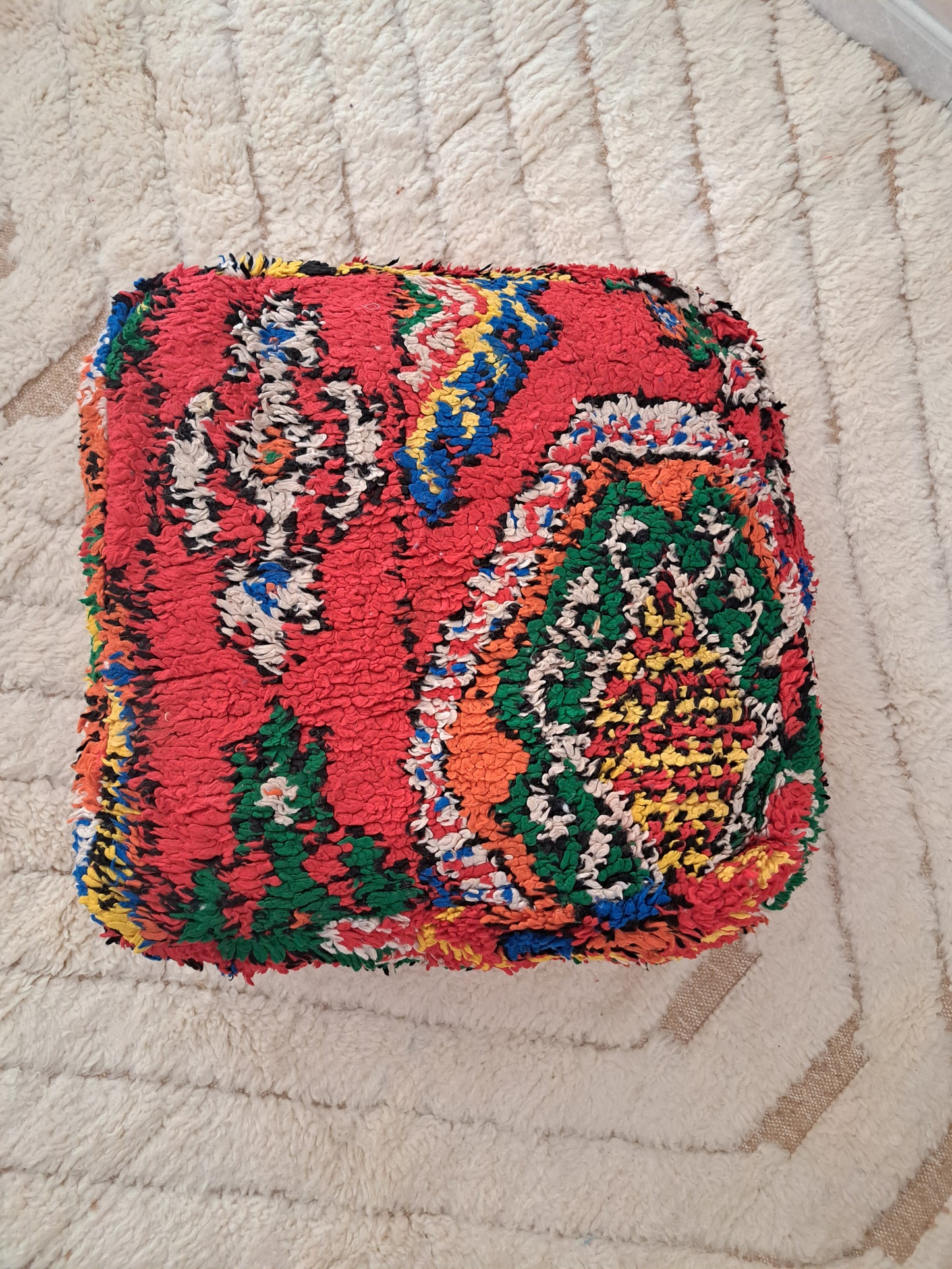 Pouf berbère mexican style, pouf Beni Ouarain Kilim rouge, housse de pouf en laine faite main, pouf décoratif, pouf unique, pouf authentique