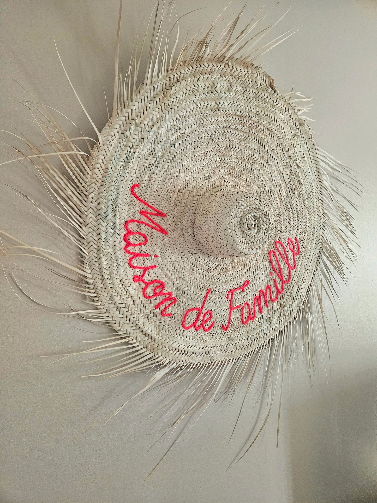 Chapeau de paille décoration murale - Chapeau marocain à franges