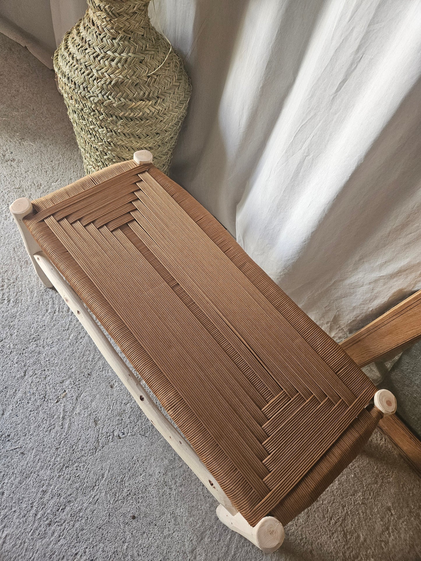 Banc marocain bois d'eucalyptus & corde de nylon camel - Banc d'intérieur et extérieur