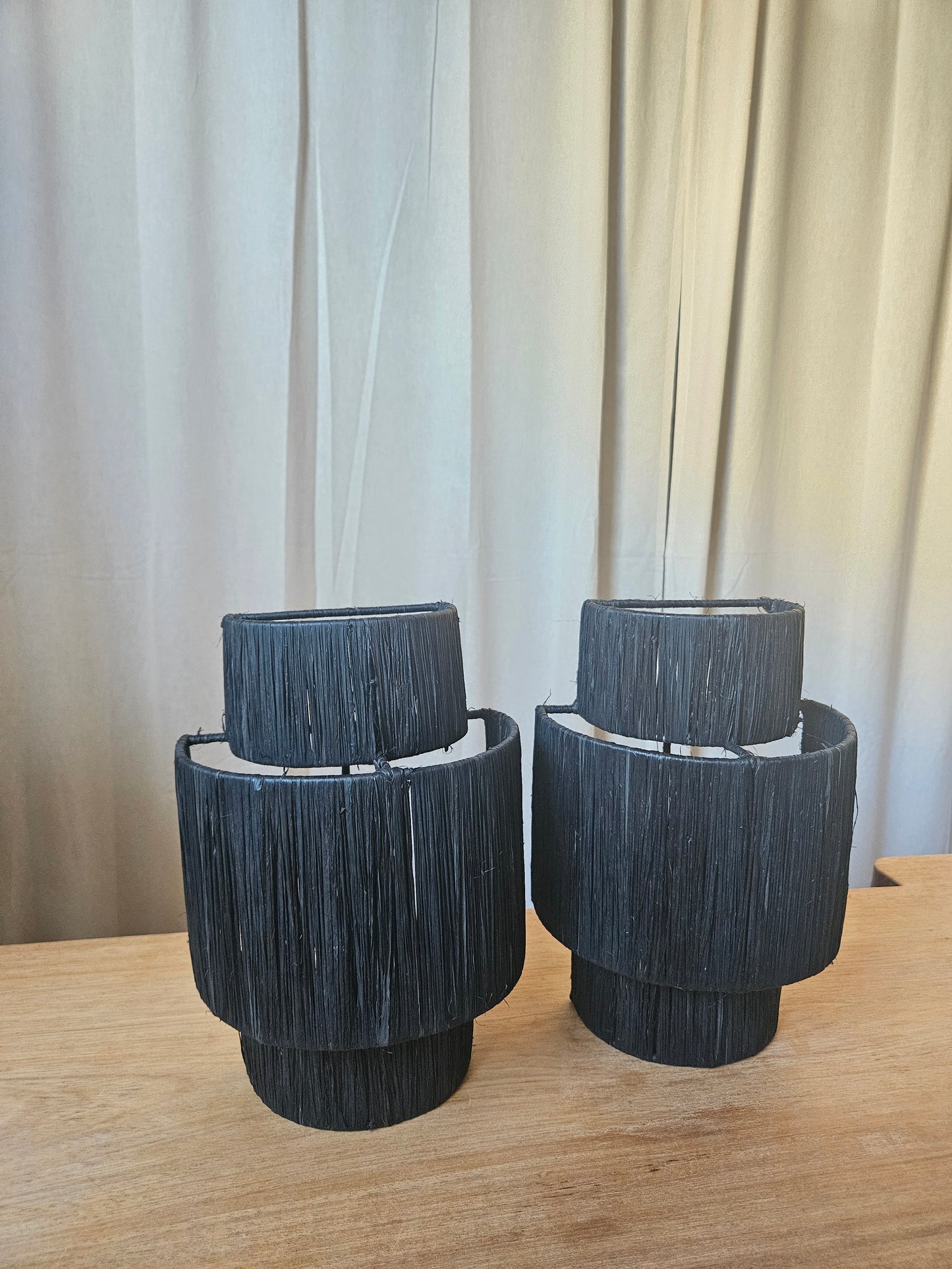 Applique murale en raphia noire, décoration murale - Abat jour muraux