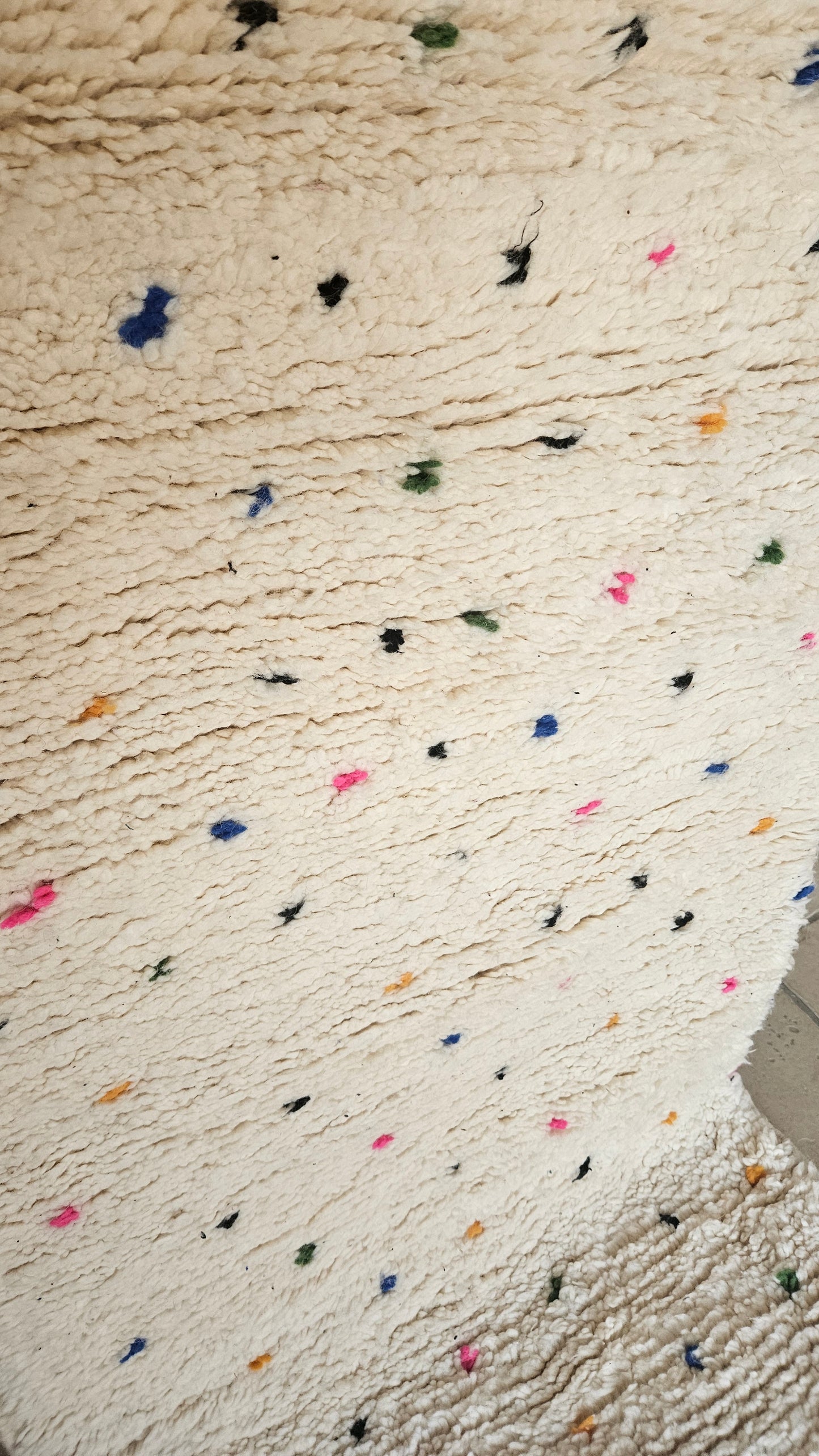 Tapis de couloir Beni Ouarain motif pois colorés - Tapis Berbère multicolore