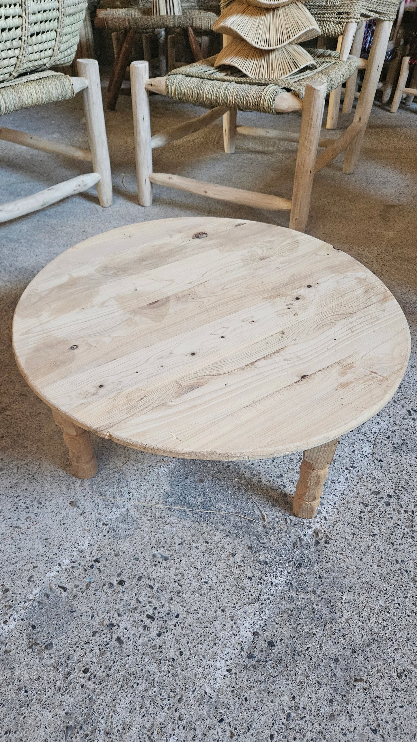 Table basse en bois brut marocaine - Table basse de salon