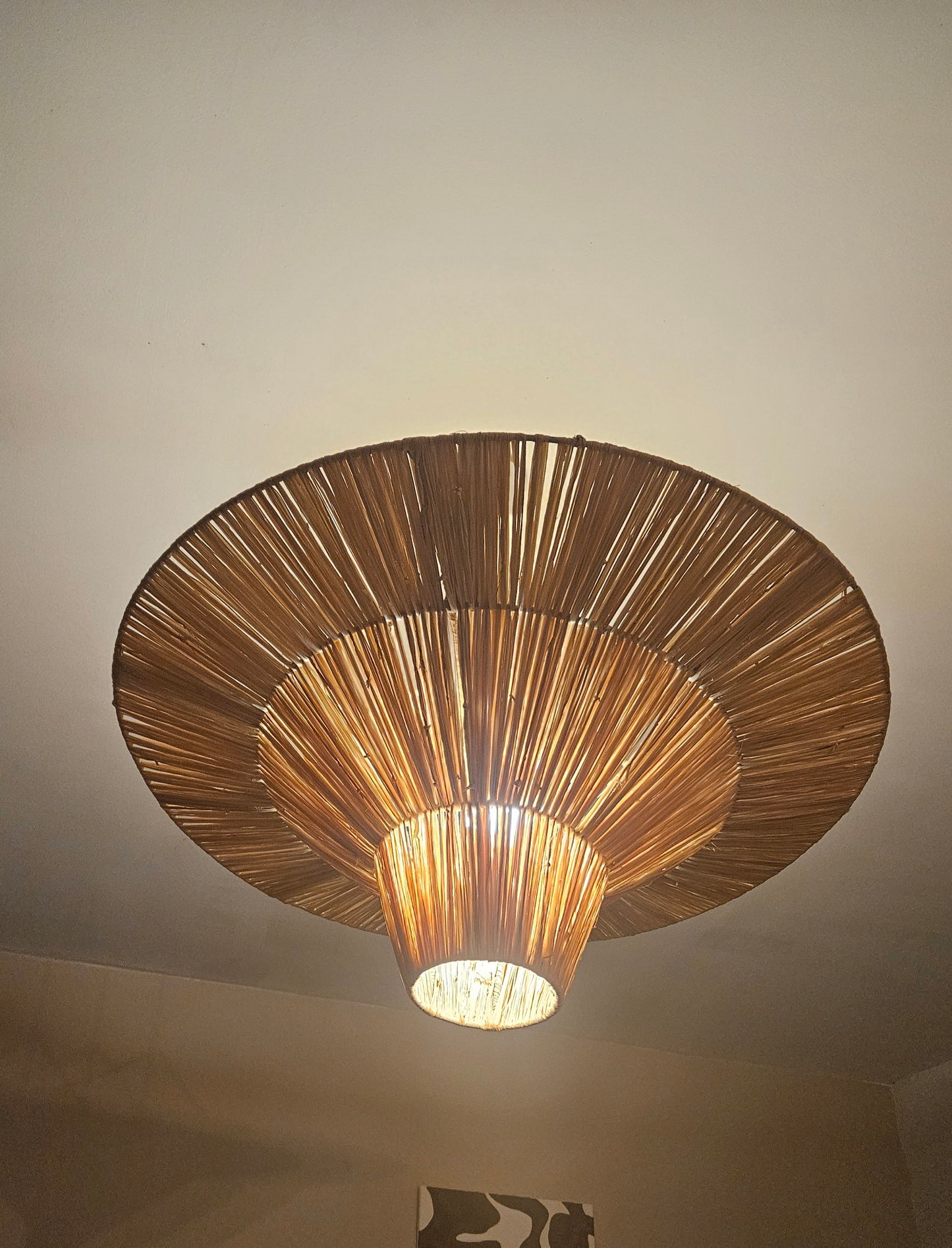 Suspension 80cm sablier inversé en raphia tissage plat - Plafonnier fait main