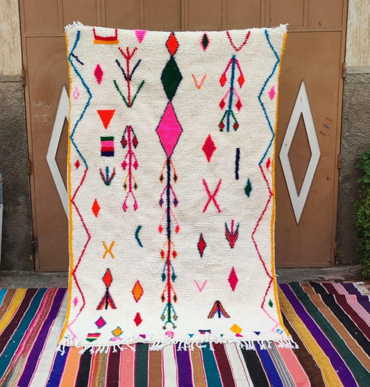 Tapis berbère coloré - Tapis Azilal belle pièce unique motifs